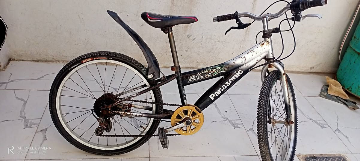 بايسكل ياباني للبيع
حجم 22 بايسكل شغال كامل ما بي نقص اي شي السعر 50 الرقم (***********) المكان حي الأنتصار
