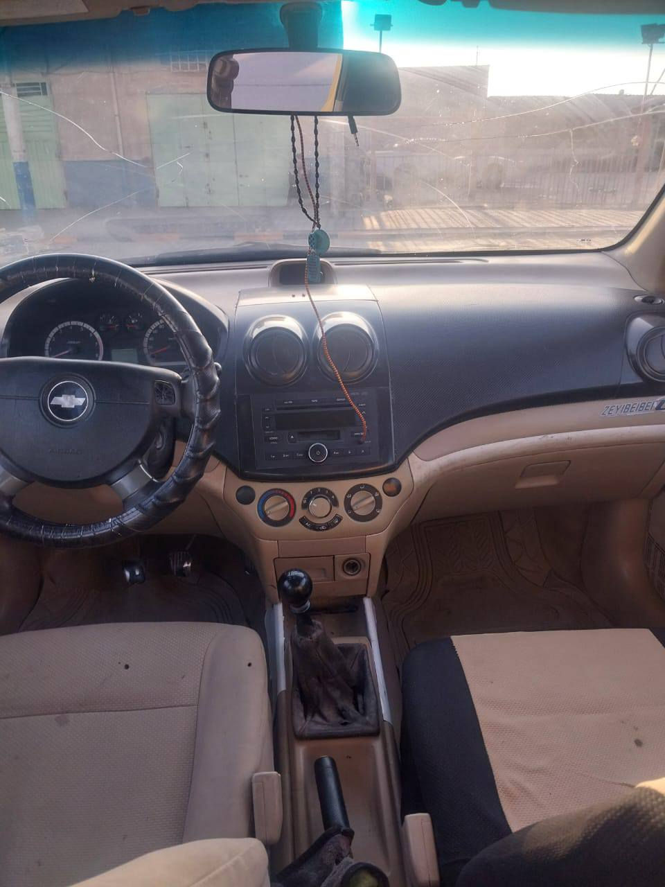 افيو موديل 10 جير عادي محرك 1400 تخم تاير نقص تبريد شي بسيط رقم انجليزي هيئه غرامات السعر 50 ورقه وبيها مجال العنوان العباسيه حي الشهداء الرقم الهاتف ***********
