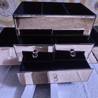 مجرات • أكثر من ٥ قطع • توصيل