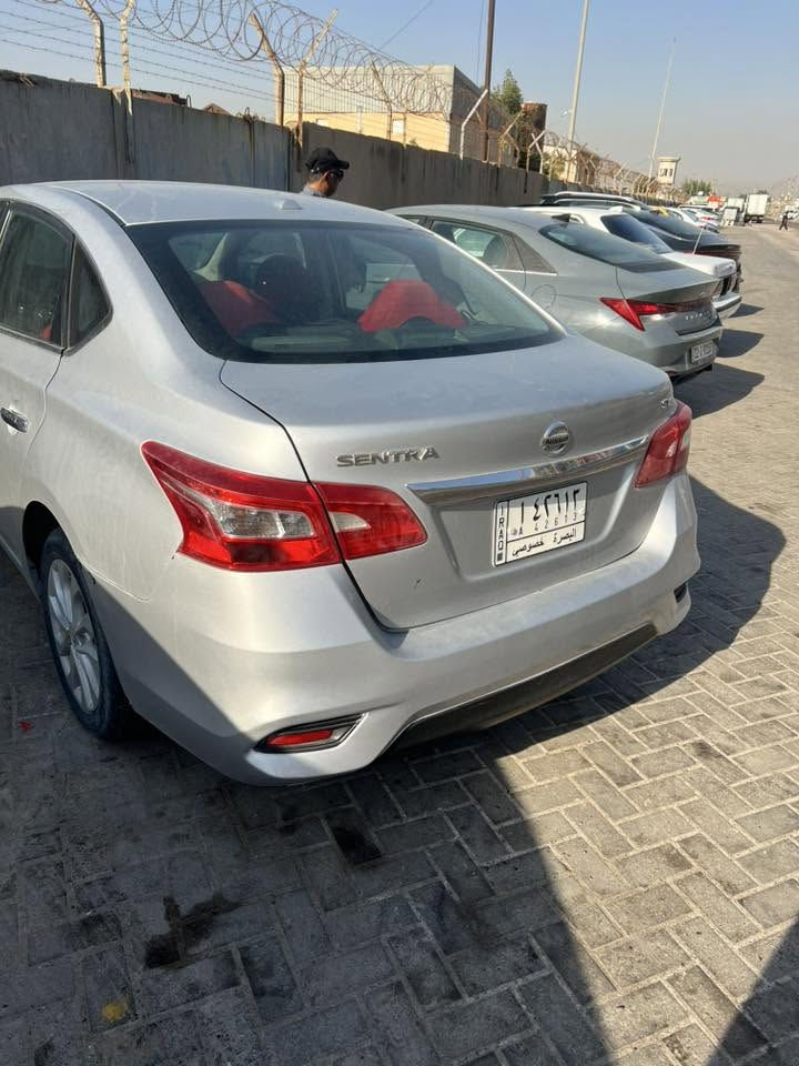 نيسان سنترا مديل 19sv
فول مواصفات عدى الفتحه
رقم بصره باسمي 
مكينه وكير مكفولات 
بيها صبغ اربع قطع اثر شخوط 
السعر 93$
***********

