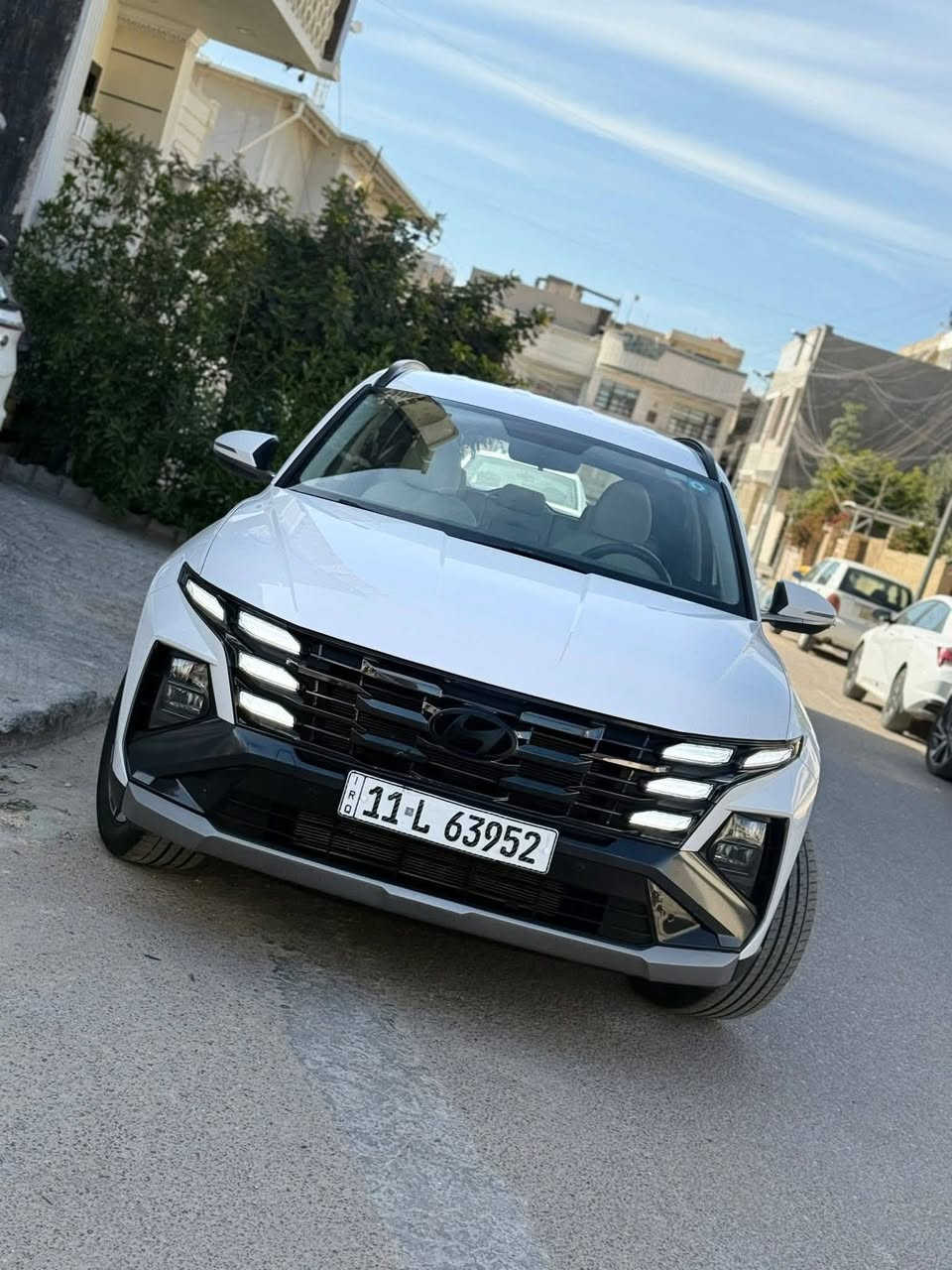 السلام عليكم توسان رقم بغداد موديل ٢٠٢٥ للبيع او المرواس بسياره اقل علمود الفرق سياره جاهزه جديده ع وضع الشركه 
فووول مواصفات مانقصه اي شي 
السياره بأسمي شخصيا مكاني بغداد جسر ديالى 
السعر ٢٢٥ وبيه مجال 
***********
