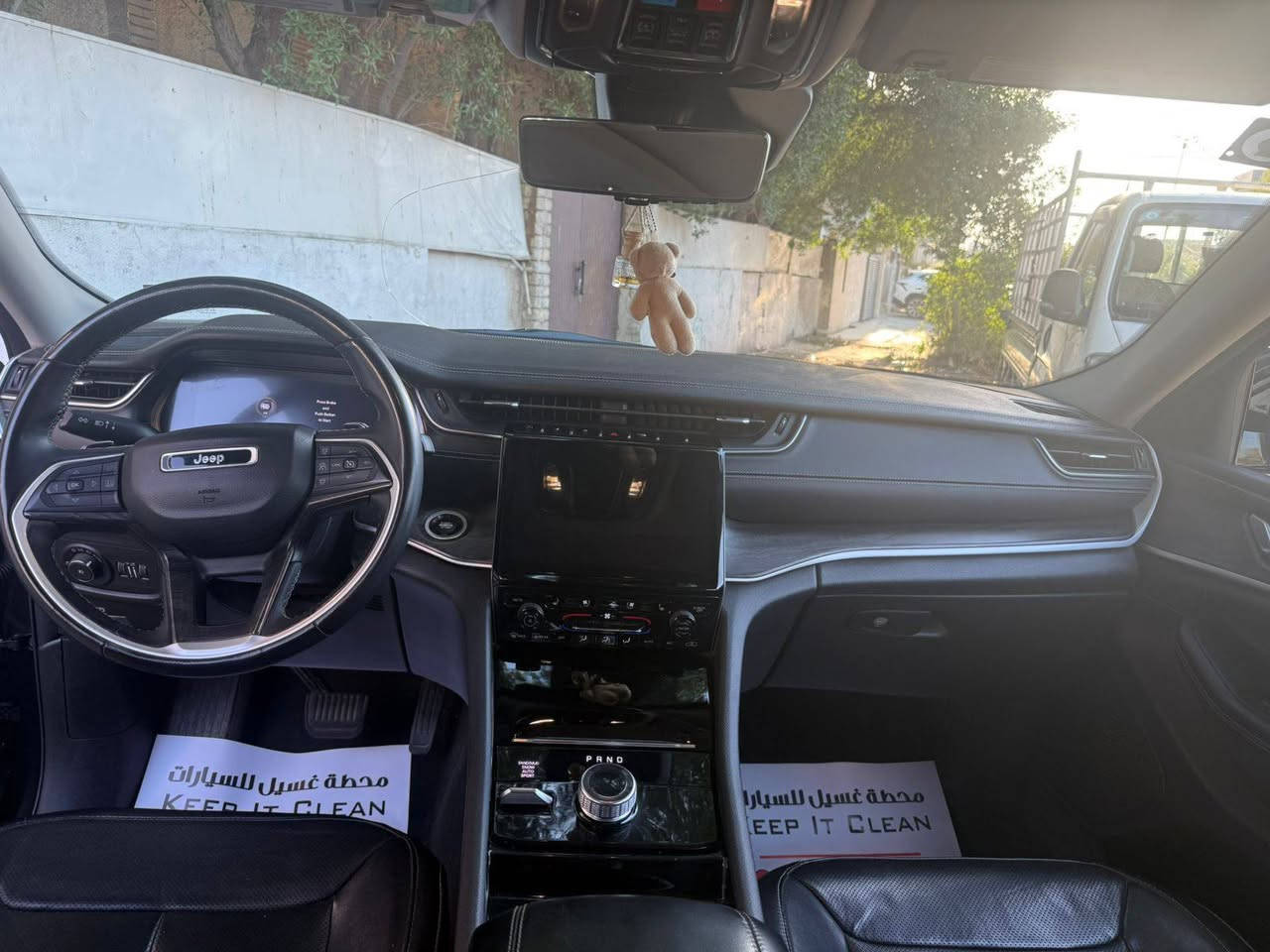 السلام عليكم رمضان كريم عليكم جيب 5 راكب لمتد إكس موديل ٢٠٢٣ حادثه جاملغ وخشم البنيد بدون ايرباك وبدون دواخل كاصه من المزاد علئ ايدي من  رقم بغداد تحويل مباشر بسمي بيع او مراوس يرهم اي استفسار واتس اب متواجد ***********
