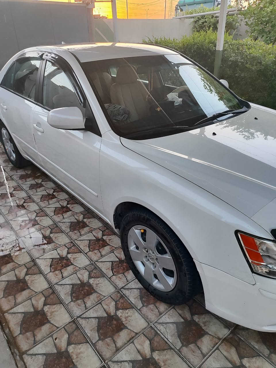 السلام عليكم سوناتا موديل 2009 مكينه 4سلندر 2400 بيها نص جاملق صبغ  بارد بسيط  سياره حلوه  رقم دهوك بسمي سنويه جديده هزه جديده سعر 128 ومجال بسيط  ***********
