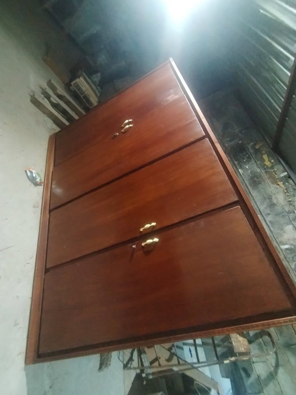 كنتور حطاطة 4بوب نضيف واضح بلصور السعر 140بي مجال
العنوان قرية المختار ***********بي واتساب
