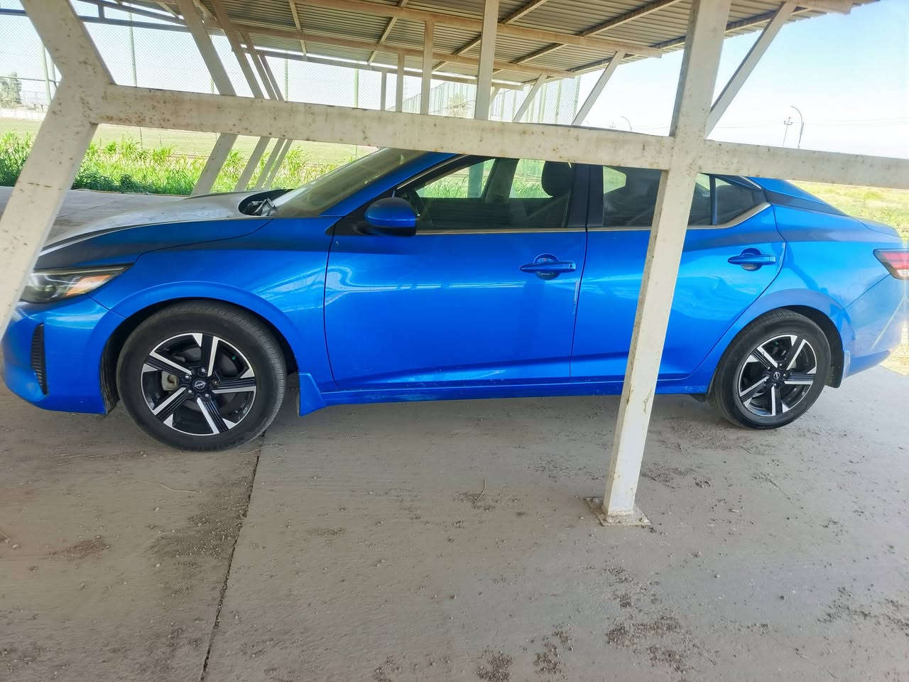 السلام عليكم ˛ يا الله
للبيع نيسان سنترا موديل 2024 وارد امريكي

المواصفات: 

فئة SV لون ازرق جويتي المميز

بصمة تشغيل ،ودخول ذكي بصمة ابواب . 

رادار امامي وخلفي وجوانب. 

كاميرا خلفية دوار . 

حساسات. 

نقطة عمياء. 

مانع انزلاق. 

فول تحكم استيرن. 

نظام ECO. Sport. Normal

نظام توقف ذاتي . 

شاشة تدعم carplay 

تحديد مسار

مثبت سرعة

محرك 2000cc

حساسات ضغط الهواء 

ومواصفات هواي بيه غنيه عن التعريف

شاصي السيارة سليم 100%100 شرط الفحص. 

السيارة حادثه الباب الخلفي مبدل اصلي موتجاري ارباك فقط برده  
صور الحادث مرفوقه بل المنشور

سيارة عَنْ تجربة بيها سلاسة بالقيادة وثبات بالشارع وصرفية بانزين ابدًا مابيها وبانزين عـاديّ بدون ﺎَيّ دوانز 

السياره معقوقين واسط 

مبدل هايدروليك الكير ودهن المحرك 

للاستفسار عن السيارة الاتصال على الرقم او مراسلة عن طريق الواتساب السعر 140

***********
