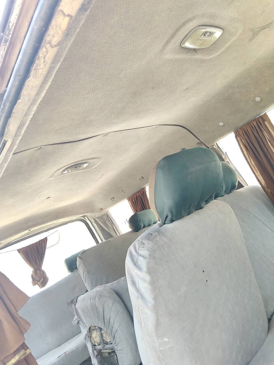 السلام عليكم بريجو للبيع مديل 97 كير مكينه اكسن نضيفات اربع شواصي بيهن بس واحد بي خياس لوراه جهت لعبري السعر 45 وبيها مجال قليل *********** ولكشر كدامك
