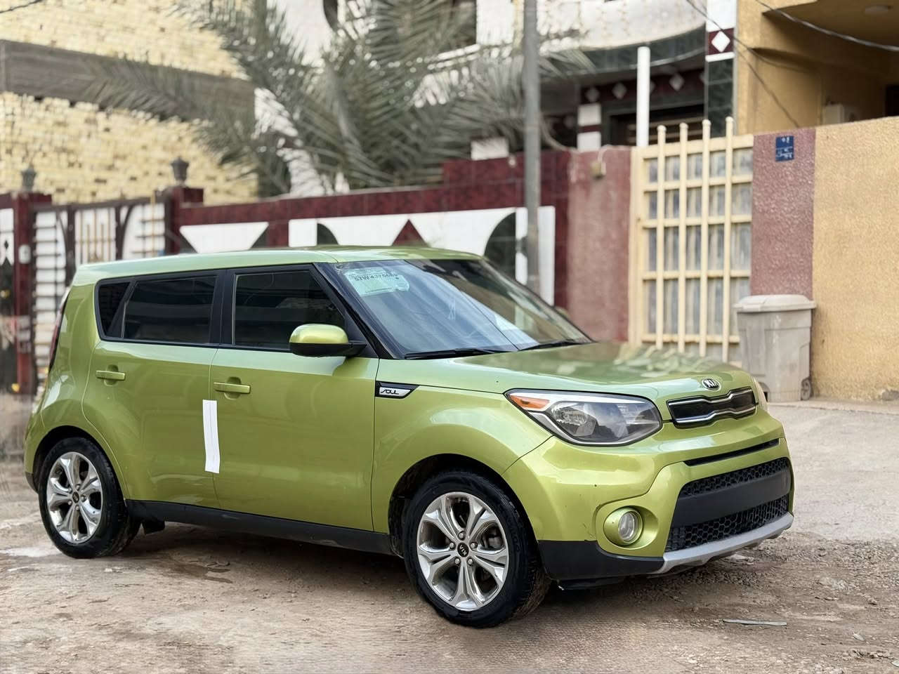 للبيع صول 2018 وارد امريكي سياره مكفوله من التبديل فقط بيها صبغ بل جاملغ امامي فقط مكينه كير مكفولات سياره موصفاتها معروفه شاشه كبيره رقم شمالي سعرها 110 وبيها مجال 
***********
