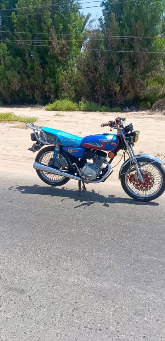 سلام عليكم دراجه ايراني تايكر درجه مال جناي كلشي بيه شغال اوراق استنساخ موديل 23اتصل عل رقم وبيك خير وتدلل ***********
