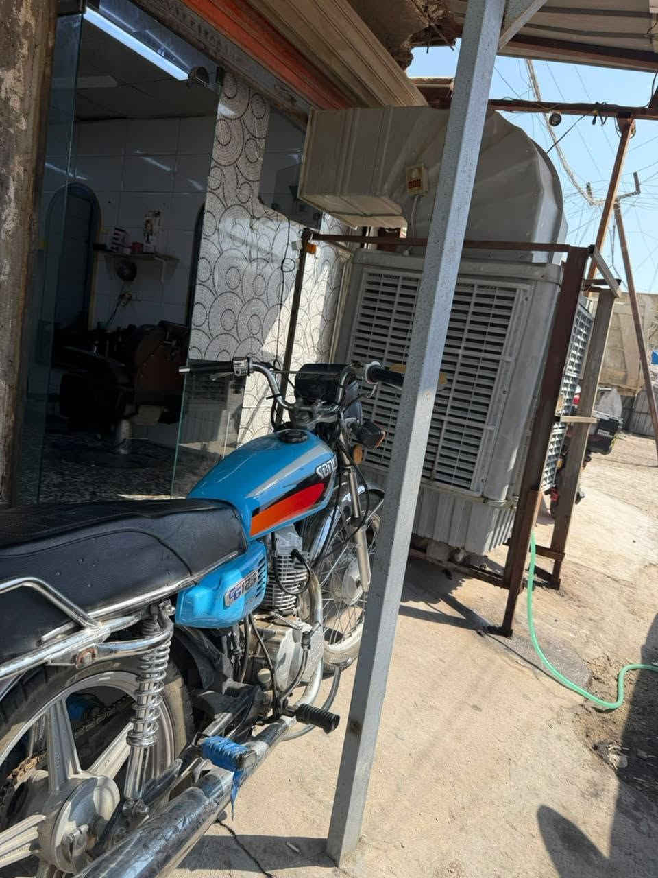 سلام عليكم شباب دراجه للبيع موديل 2025 4كير سرعه120  دراجه مكفوله تخبل شلعه معدل دراجه كلشي مابيه الدراجه كامله كبل تطلع بيها للشارع مكاني بغداد مدينه الصدر 
***********
