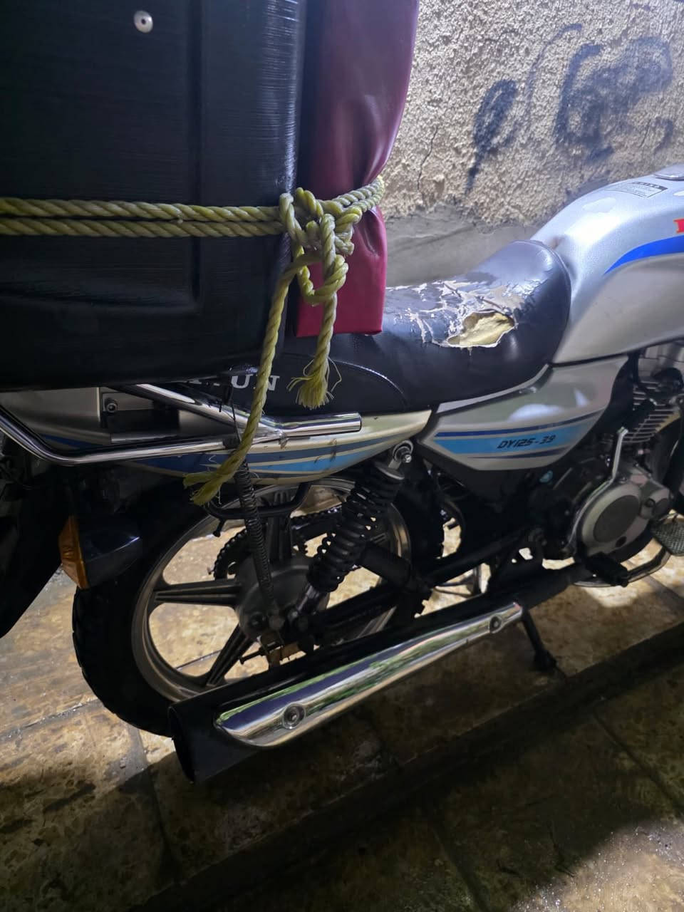 دراجه للبيع موديل 2023رقم  بسمي                  0770 664 5706
