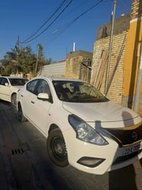 نيسان صني هندي مديل 2024 ام البليته الزركه ماشيه 84 الف السعر 120 وبيه...