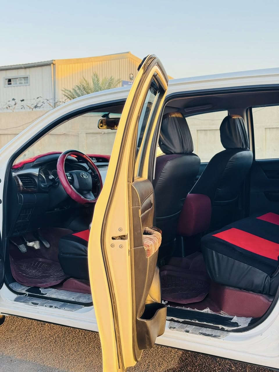 سلام عليكم بيكم 2021 كير عادي اربيل سنويه بعده مامنتهيه كير محرك حداديه كفاله بيها بابين صبغ فقط السعر 220وبيها مجال رقم صاحب السياره ***********
