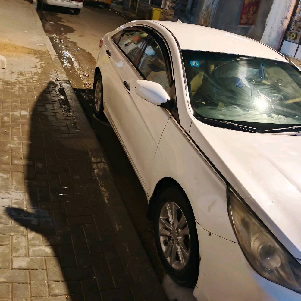 السلام عليكم  سوناتا البيع وارد مريكي مديل  2012مكفول من كصه وا  كلبه وا عيب شرعي سياره  مكين شادله مكين مال تفصيخ مبدل  مكين   وا حداديه وا  كير  وا تخم تاير  جاهزه اي نقص مابيه وا سياره بسمي  سنويه 2028  مكان سياره بصره حي الحسين   
رقم   ***********