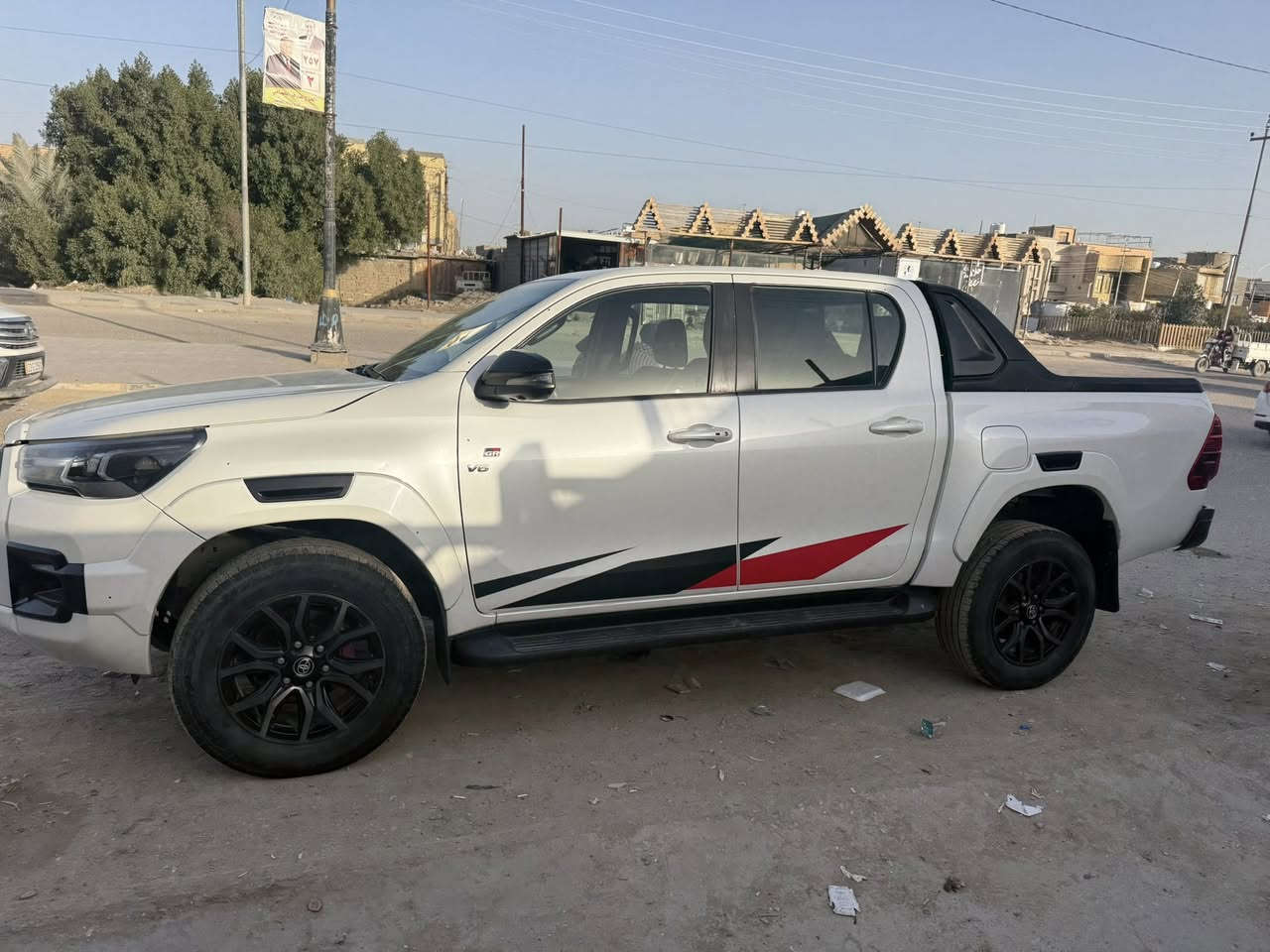 للبيع: تويوتا هايلوكس GR 2022
مكان السيارة: الناصرية – المركز
للتواصل: ***********
السعر: 375 ورقة – قابل للتفاوض
المسافة المقطوعة: 190000 كيلومتر
المحرك: 6 سلندر – 4000
• كفالة عام بدون أضرار
• رقم السيارة أربيل الدولي الجدي
