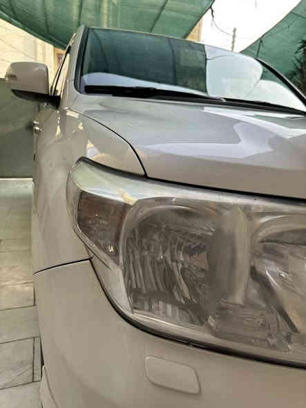 لاندكروز موديل 2011 (شركة ساز )
سياره فول مواصفات 
بصمة شاشة تاب لكزز سلايت روف تبريد 3 قطع 
دفع رباعي شاشة خليفه بلازما
ماشية 66 الف 
وبعد بيه مواصفات اخرى 

سياره مكفوله كفالة عامة رقم بغداد بأسمي 
حدادية كير مكينه على البلاد ياباني أصل 

اخوان كل المواصفات بالسياره ذكرتهن بالنشر 

السعر خاص وهذا رقمي ***********

ولحد يكلي شبيه ما بيه
