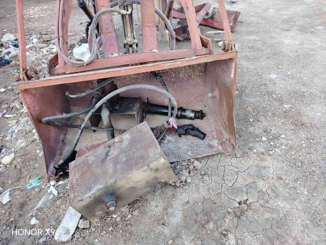 كيله كامله هيه وال مضخه مكان ديالى قرية الحديد إستفسار عل رقم ***********
