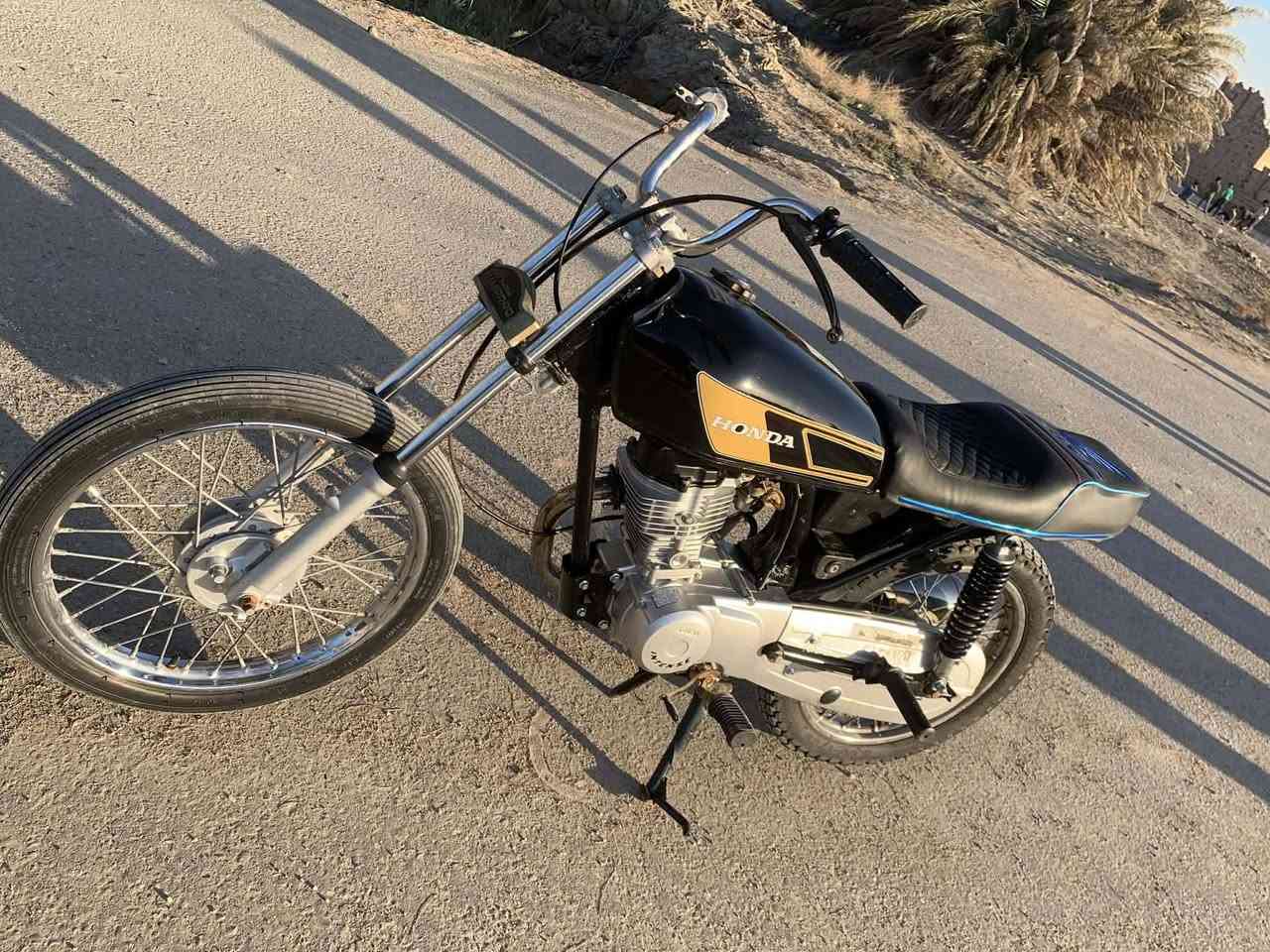 السلام عليكم دراجه للبيع تعمير 25 ما مفتوحه كلك كلك  لدراجه سعرها 525 مكاني ناصريه مركز ***********
