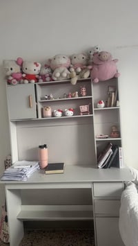 مكتبتين • للبيع • تواصل خاص