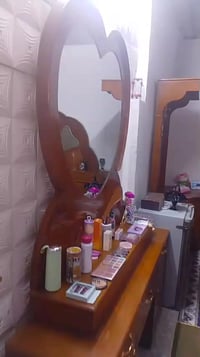 غرفه نوم • للبيع • أثاث