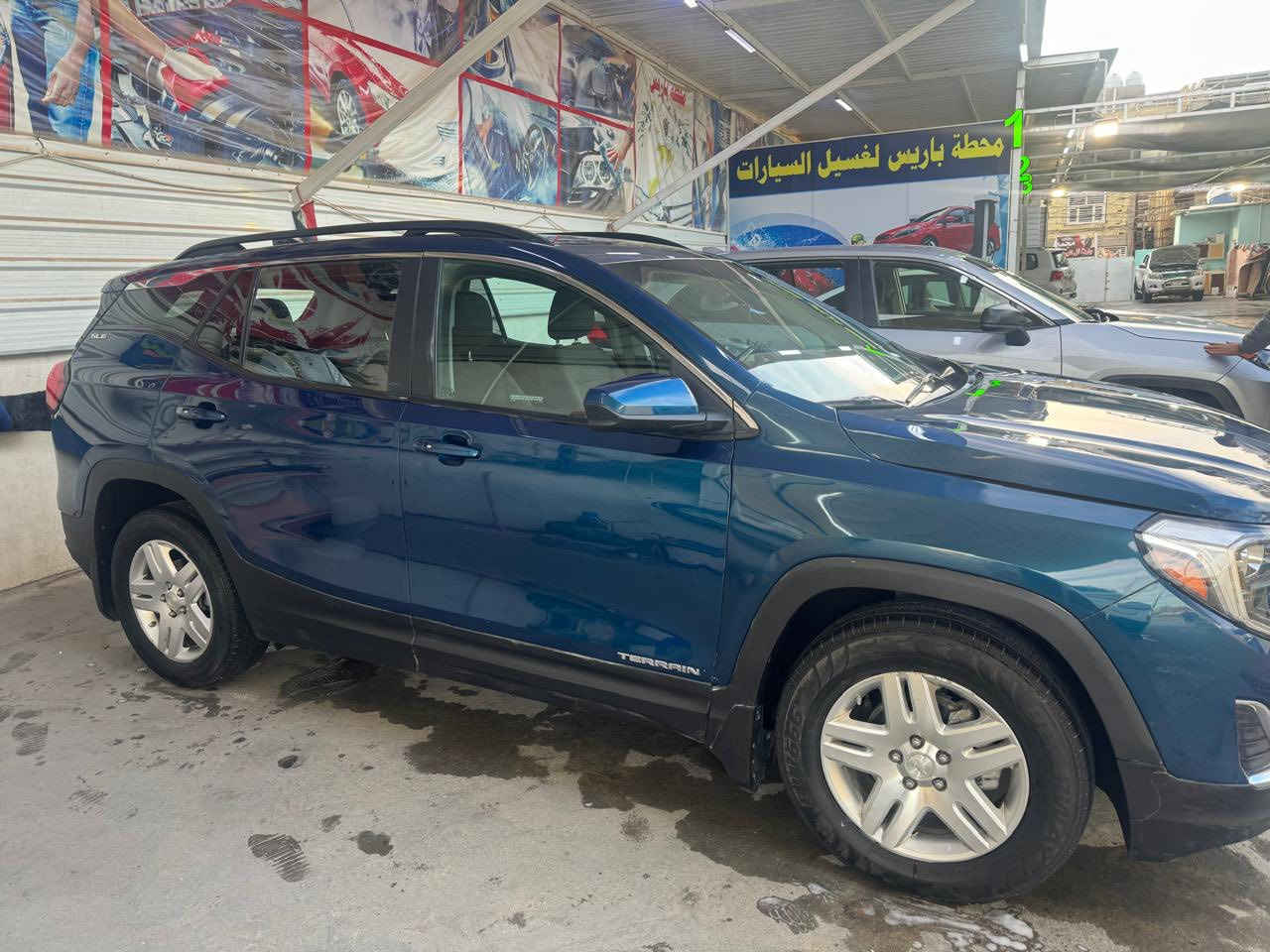 السلام عليكم
جمسي تيران 2021 للبيع
المواصفات 😕
----------------
سبع الوان
محرك ١٥٠٠ تيربو 
تحديد مسار 
 لايت زينون   بلادي 
مقاعد  الامامية كهرباء 
مقاعد تدفئة
مرأة وسطية تعتيم ذاتي 
نضام سپورت وايكو 
نظام نزول منحدارات
شاشة كبيرة /بلوتوث /اواكس / منفذ شحن 
تحكم ستيرن  
قيادة ذاتيه
تحديد سرعة 
ماشيه 50 الف
قطعتين تبريد 
حاجب   LED امامي خلفي 
سايد بريك دگمه اوتو 
گير دگم 9 نمر + سايد بريك دگمه او تو 
تو ويل + فور ويل + نضام ثلوج 
وبعد بيها مواصفات خير من الله 
تشغيل عن بعد 
               
رقم بغداد  تحويل مباشر 
سعر 175 

علما انً حادثها في امريكا فقط بنيد وهذا رقم شاصي موجود وبالعراق صار بيها جاملغ عكس السايق 
للاستفسار-***********
