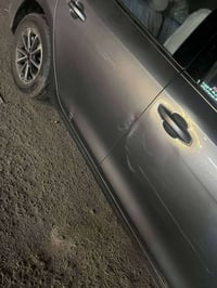 BYD 2025 للبيع ماشيه 34الف بيها جم طخه ولبكلايت الخلفي ايضا مكسور شويه...