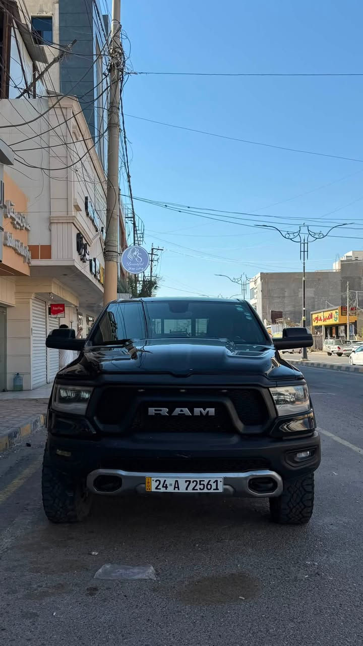 دوج رام 2020 مواصفات ريبيل
السيارة ماناقصها شي حلوة وناصبة مواصفاته نص فول  
وكل التفاصيل موضحة بالصور 
رقم دهوك بأسمي 
مكان السيارة تكريت 
للاستفسار : ‭ ***********‬
السعر : 295$
