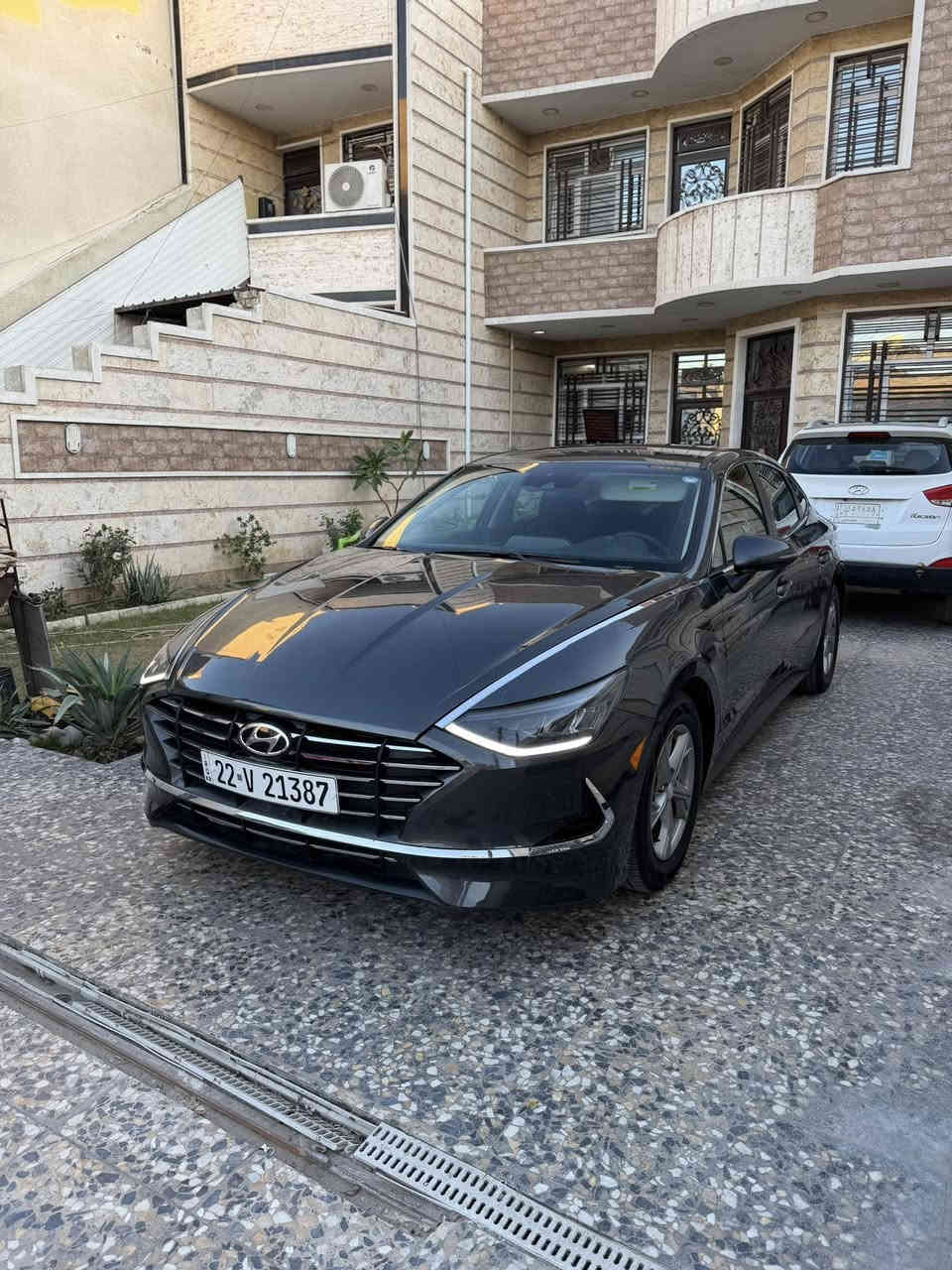 #_للبيع_فقط👇🚘
_________________________ 
- هونداي سوناتا   Hyundai Sonata  (2023)
- مكينه  2500 GDI
- السعر 172 ويي مجال
فقط بنيد صبغ  دواخل كفاله 

* شاشه  حجم الكبير + كامرا 
* سايد بريك بصمه 
* تحديد مسار + قياده ذاتيه 
* رادار امامي + خلفي + جانبي 
* 5 وضعيات قياده 
* اوتو هولد 
* تحكم  ستيرن 
_________________________       
- مكان السياره بغداد   
- للاستفسار 
- ***********
وارد امريكي 
رقم الشاصي
KMHL24JA6PA253278
