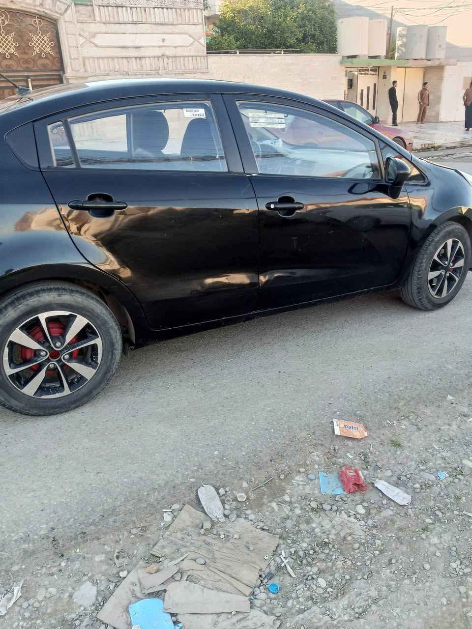 سياره كيا ريو دبدوب موديل 2012 عندي وكاله بيها ثلاث قطع صبغ كابون بيها سعر 73 بيها مجال  محرك دوش 16
***********
