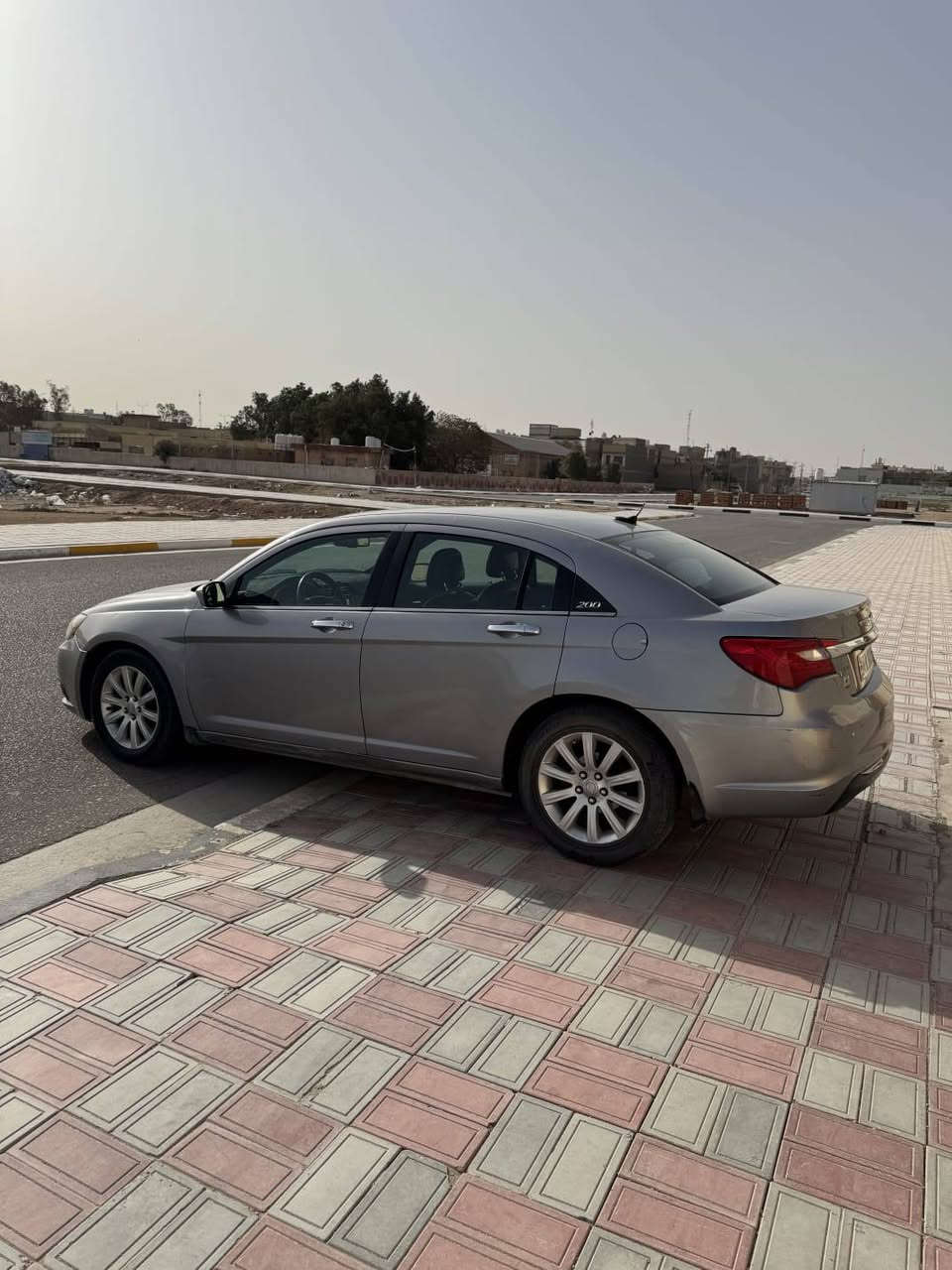 كرايسلر c200 موديل 2013
نصف مواصفات Limited
محرك 6v 3.6 
مصبوغه حزام بسبب الجراد 
السعر 65 وبي مجال
موجود سونار
الرقم:*********** كربلاء, العراق
