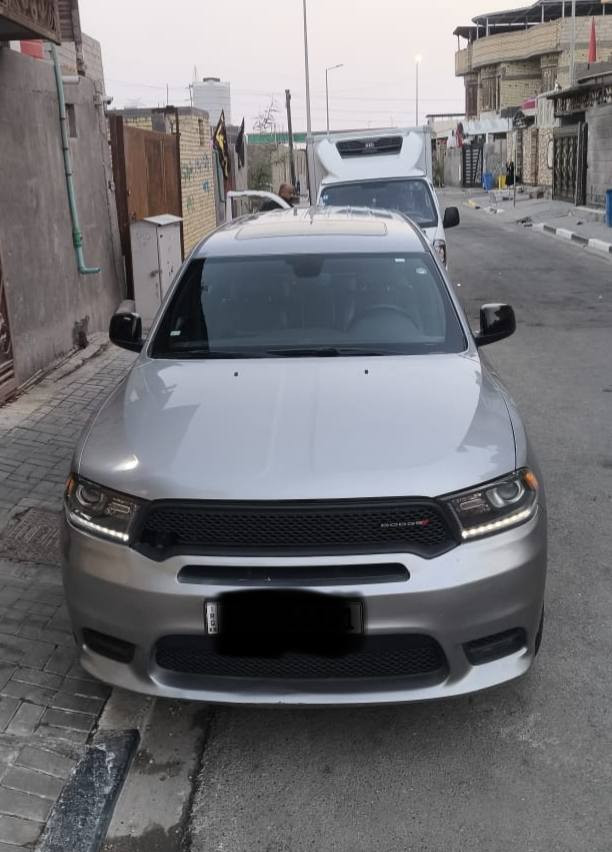 السلام عليكم 
دوج دورنكو GT بلاك توب 
موديل 2019 
رقم اربيل دولي السنويه جديده 
ماشيه :130 كيلو متر 
سيارة جاهزه من كلشي ما بيه نقص
الضررها : بيه رشات صبغ بجاملغ الخلفي وجاملغ الامامي والباب ورا سايق بدون ضربة وصور الحادث موجوده بالمنشور كير مكينه حداديه تبريد جاهزة و كفاله شرط الفحص 
سيارة فول فتحه حساسات خلفيه كرسي كهرباء رادار خلفي رادارات جانبيه منظومة زنون كامله  اصلي وباقي مواصفاتها معروفه سعرها 240
***********
