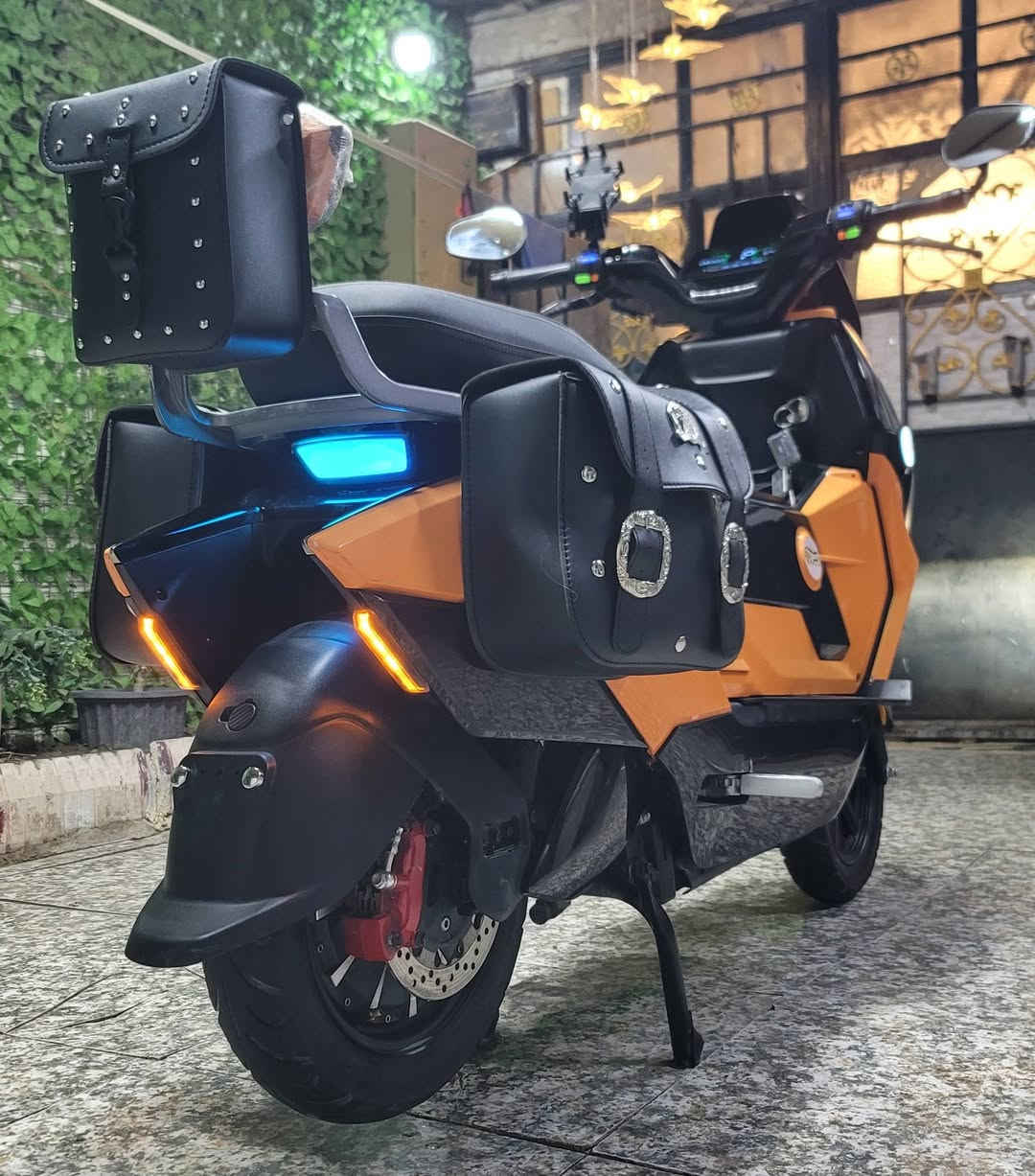 السلام عليكم...دراجه (سيزر ليو)..بطاريه ليثيوم (50) امبير...دراجه معروفه بقوته ومتانته ..تقطع مسافه اكثر من (95) كيلو. بل شحنه الواحده...دراجه جاهزه على وضع الوكاله.. مابيه اي نقص ..
السعر ( مليون و400) قفل ...مكاني بغداد الشعب..الشراي يتصل..***********....واتساب موجود...
