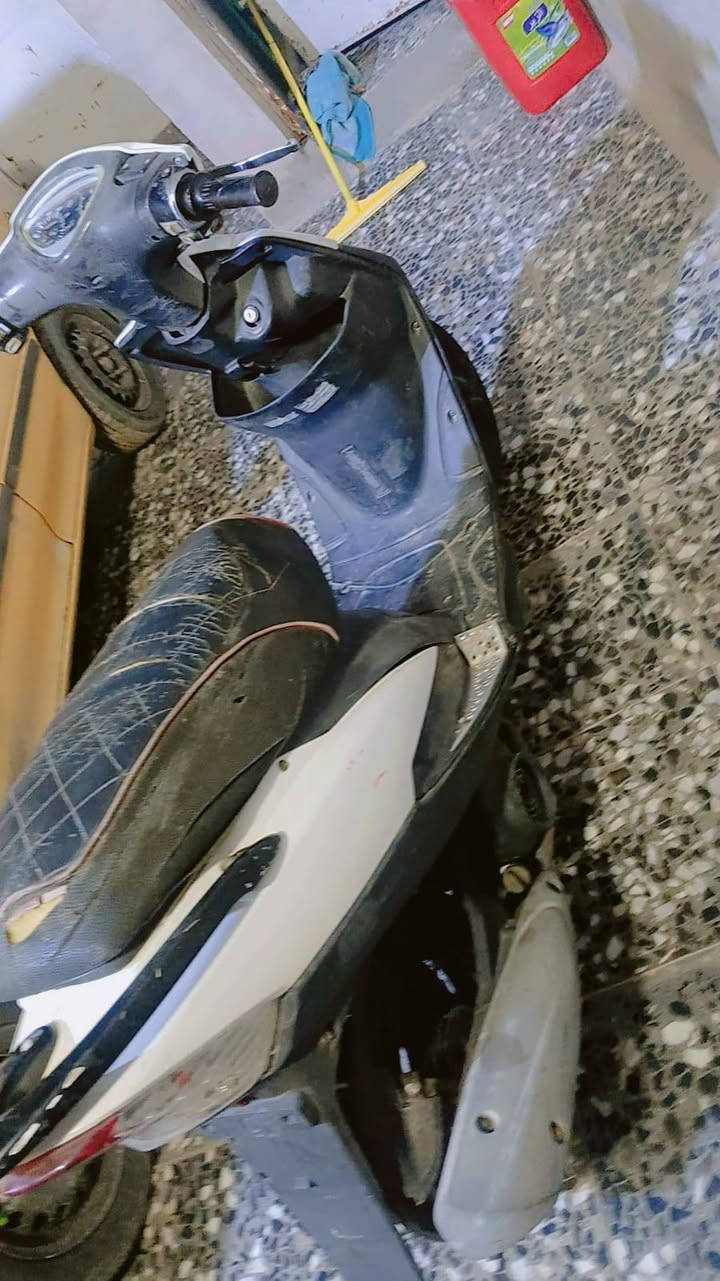 ماكس عدله مكينة مكفولة ونضيفة مكاني زعفرانية وهاذة رقمي ‏‪0776 574 8450‬‏
