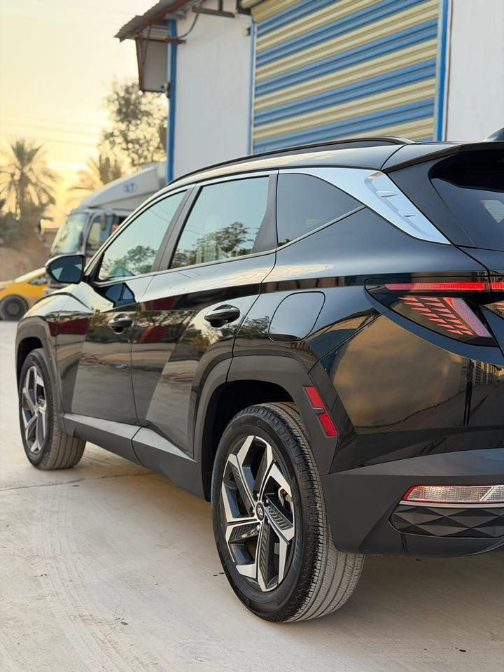 السلام عليكم 
توسان مديل 2023 فول مواصفات حادثها بنيد ومصبوغ انكليزي بغداد بأسمي سيارة جاهزة وجديدة كلش العنوان النجف 
***********
