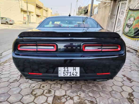 السلام عليكم دودج جالنجر ٢٠١٩
حادثها جانبي جاملغ خلفي جهة السايق وشوية من الباب
 ماشية ٤٣ الف ميل SXT معروفة مواصفاتها تبريد ثلج
ويل خسفة عليها لحية هيل كات قبل شهرين مبدل تخم
تايرات و دسكات عليها دبات من احمد بورلا يخبلن صوت 
السيارة نظيفة على ايدي رقمها بغداد جديد باسمي تحويل
ثاني يوم. سعر ١٩٠ و بيها مجال *********** للاستفسار
