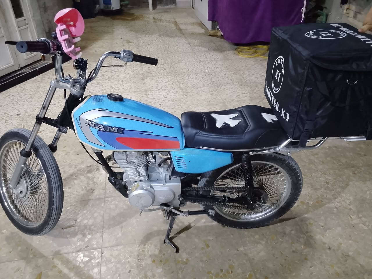 دراجه للبيع رقم الهاتف *********** بي واتساب سعر الدراجه 350 وبيها مجال الدراجه 2020 كلك كلك كلك دراجه وياها هديه خوذه وستاند مبايل وصندوق توصيل مكاني شطره
