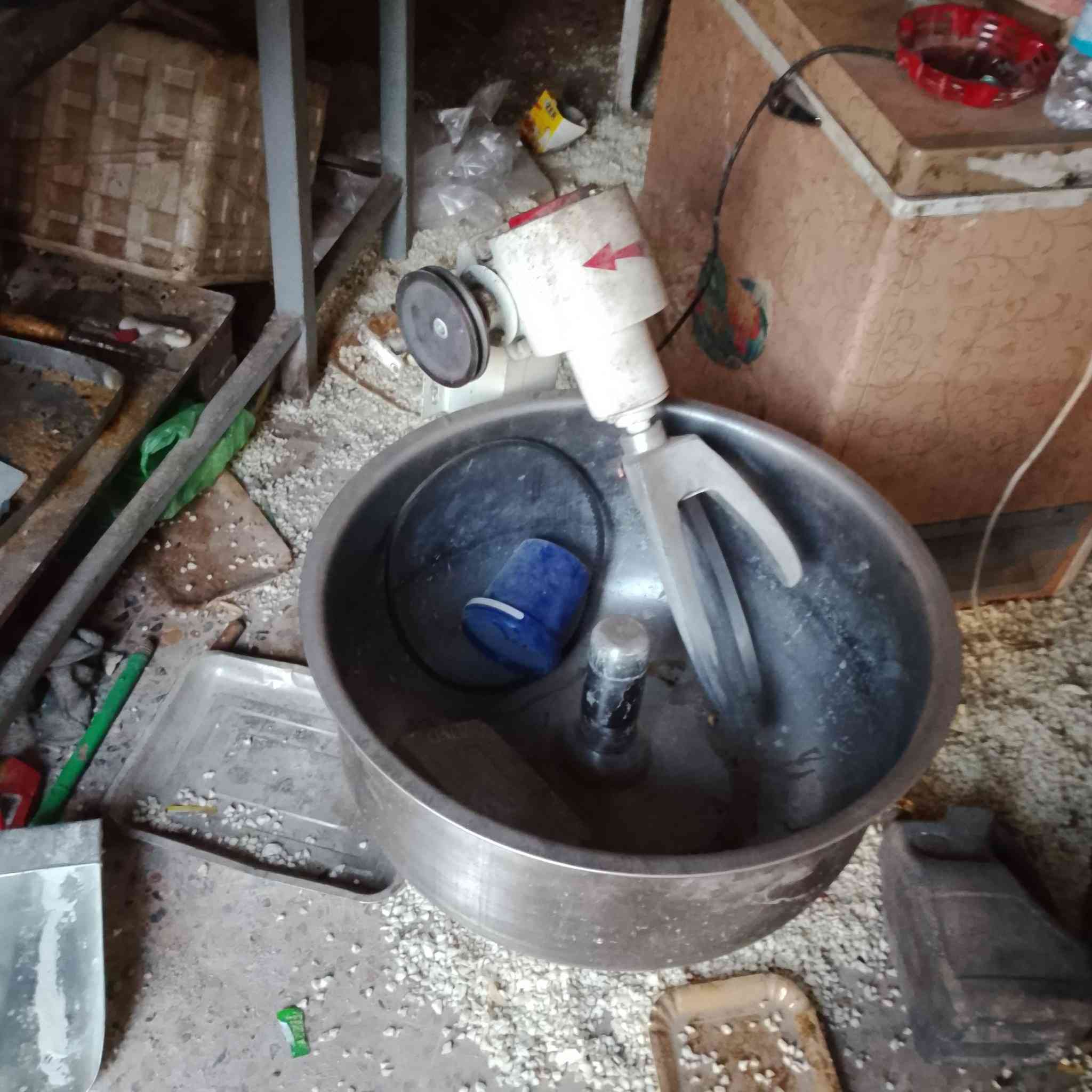 السلام عليكم للبيع عجانة إيرانية وطاوليات عربانة تزكا باترينا *********** واتساب
