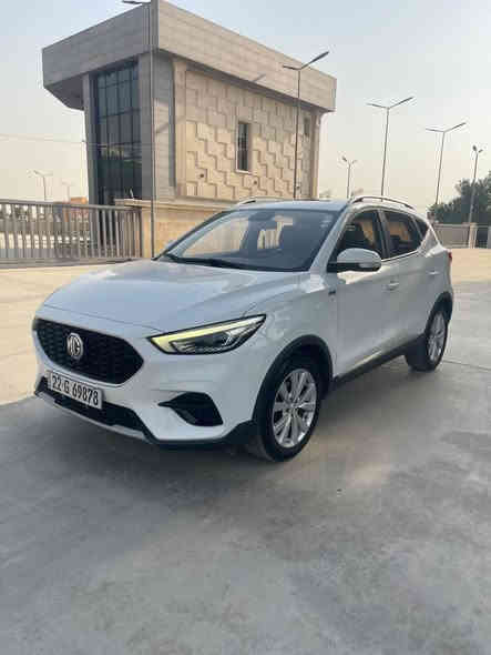 السلام عليكم 
MG ZS 2020 خليجيه 
محرك 1.5 تنفس طبيعي 
ماشيه : 79 الف كيلو متر 
رقم اربيل سنويه وهزه ورقم جديدات بسمي 
—————
مواصفات: فول 1/1
-بانوراما 
-شاشه كبيره 
-بصمه 
-كشنات جلد 
-تبريد بيانو 
-تبريد قطعتين 
-اناره محيطيه 
-لد نهاري 
-سايد بريك بصمه 
-اوتو هولد 
-كامره دواره 
وبعد بيها هواي مواصفات
—————-
الكشر:
مكفوله من الضربه والصبغ والتبديل 
—————
ميكانيك:
كير محرك صدر تبريد كهربائيات بحالة الوكاله
ادامه كامله 
تخم تاير جديد 
—————
مكاني البياع حي الاعلام 
السعر: 119 وبيها مجال بسيط للشراي 
رقمي : ***********

