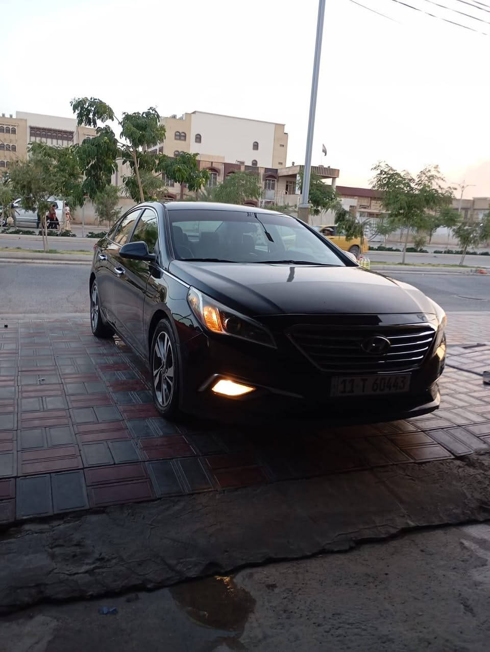 عليكم بيع مستعجل سوناتا موديل 2016 رقم بغداد النكليزي بسمي سنوية لل28 بيها صبغ اثر اشخوط ابيع حزام بدون حادث السيارة جاهزة مواصفات شاشة كامرة تحكم دشبول لونين مكان كربلاء الاستفسار *********** السعر 106 كربلاء, العراق
