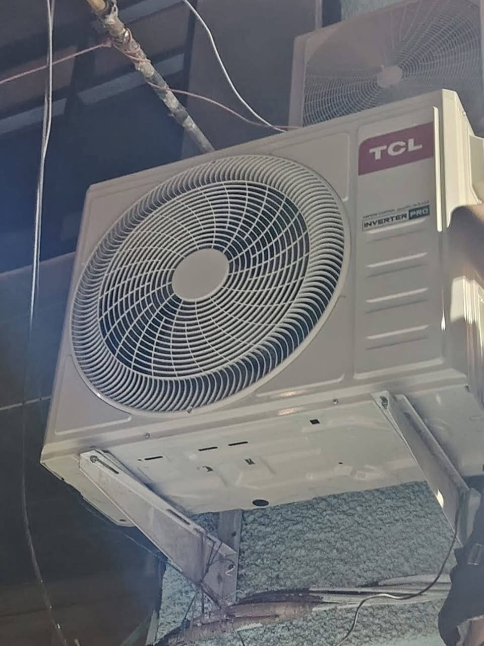 اجة الصيف؟ خليها ورة النسيم البارد 🤍❄️✨

تم تنصيب مجموعة سبالت كنتوري وجداري ماركة

#TCL

مع التاكيد على جودة العمل بأحدث الأدوات والأجهزة من فاكيوم وجهاز كشف تسريب الغاز 
.
للاتصال المباشر او واتساب 
***********
#تبريد_عراقي #صيانة_سبالت #تبريد #صيف_بارد #مصلح_سبالت #بابل #الحلة
