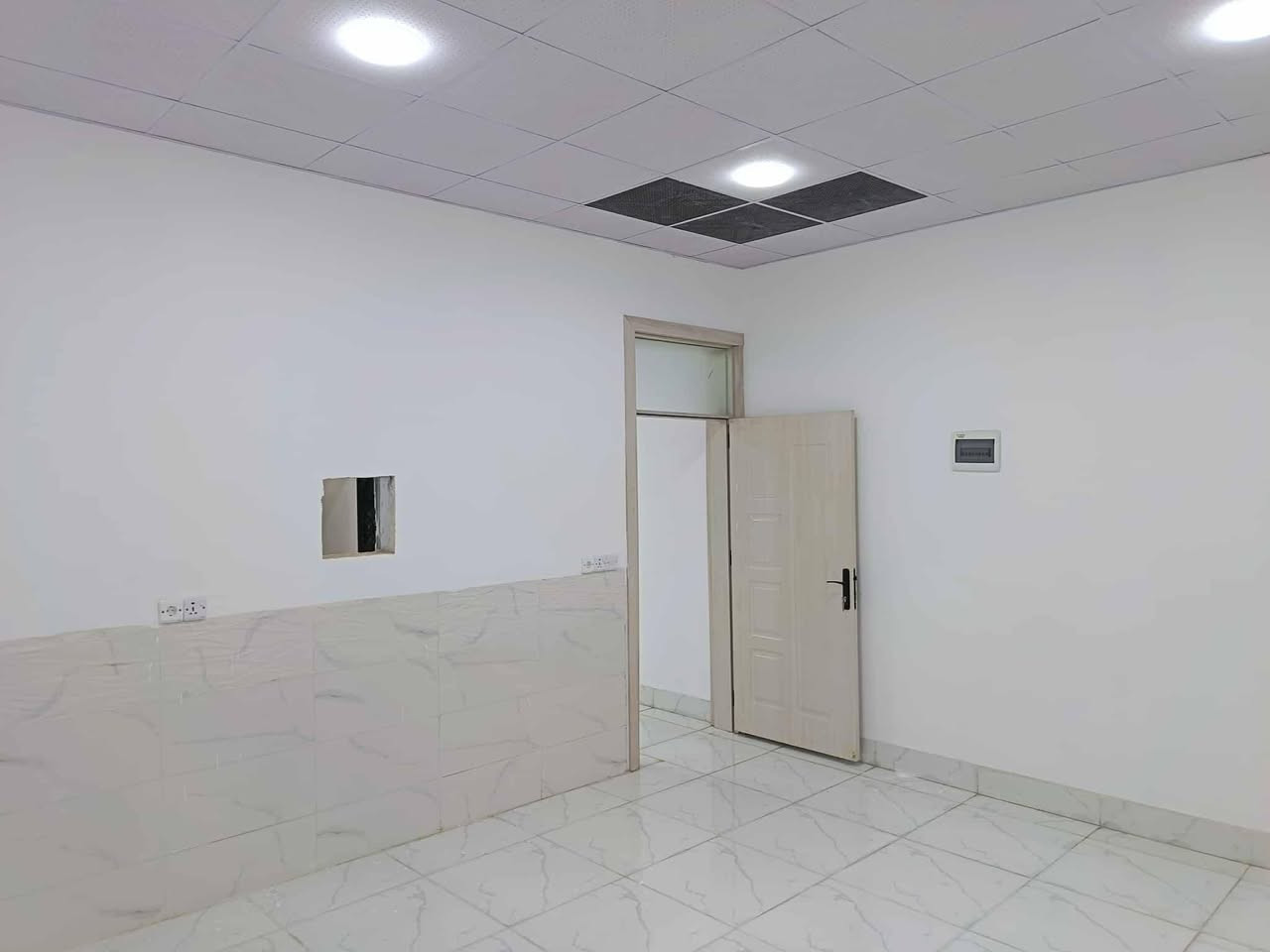 بيع مستعجل جدا ١٠٠ متر صفر رقم بلدية العنوان حزيران خلف الجامع الصفاء للاستفسار الاتصال على الرقم ***********
