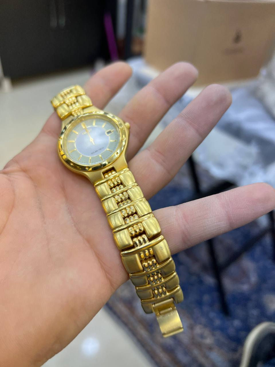 قطعه تحفه من ستزن ايكو درايف 
نضافه 99 ستيكر 
والله وصلتني هيج اعتقد بطاريه 
ابيع على وضعها 30الف على اول تم


**إذا كنت صاحب هذا الإعلان وتريد حذفه لأي سبب، رجاءا أرسل رسالة إلى الدعم الفني**