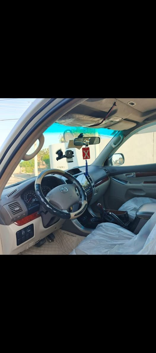 سلام عليكم سياره برادو موديل 2007 رقم بغداد فول مواصفات محرك 6 مكلف بنشر رقم ***********
