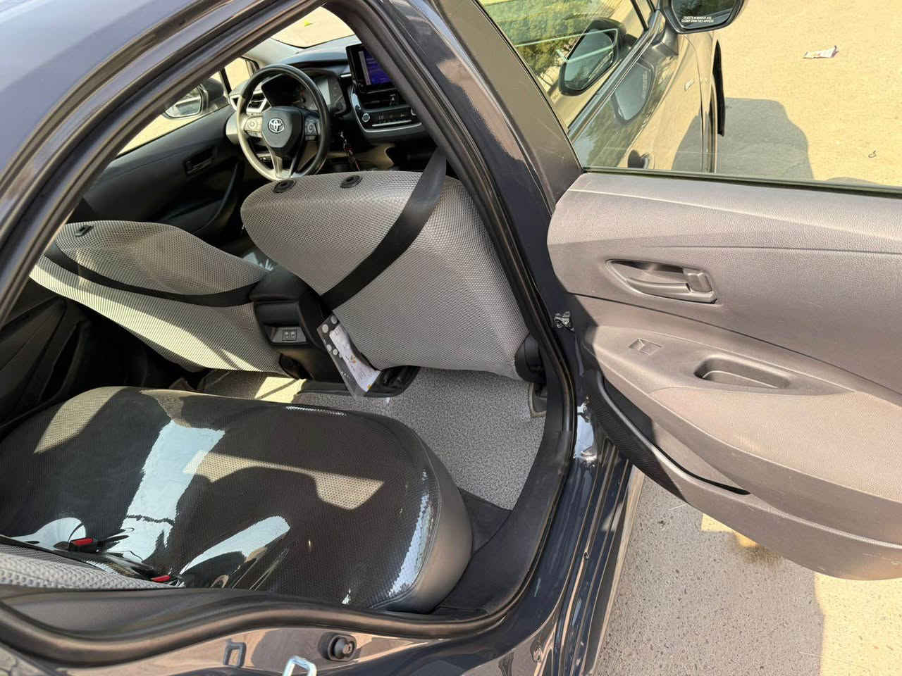 للبيع كورلا موديل 2023 
محرك 2000 تخم تاير جديد تبريد سياره جاهزه من كلشي 
السعر135وبيها مجال 
للاستفسار:*********** بغداد, العراق
