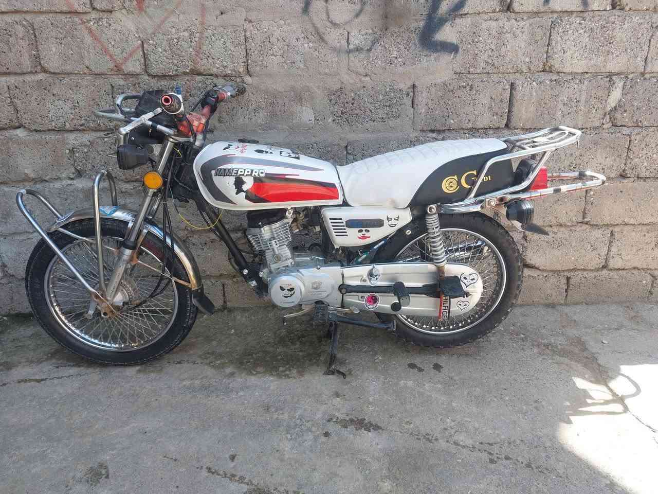 تايكر موديل 19 محرك مامفتوح ورمنيه كله شغاله مطور مايعزو برغي سعر 430وبي مجال حك جيه  مكاني حي سماح  ***********
