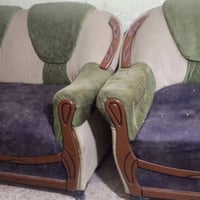 قفله • ٧ مقاعد • نضيف