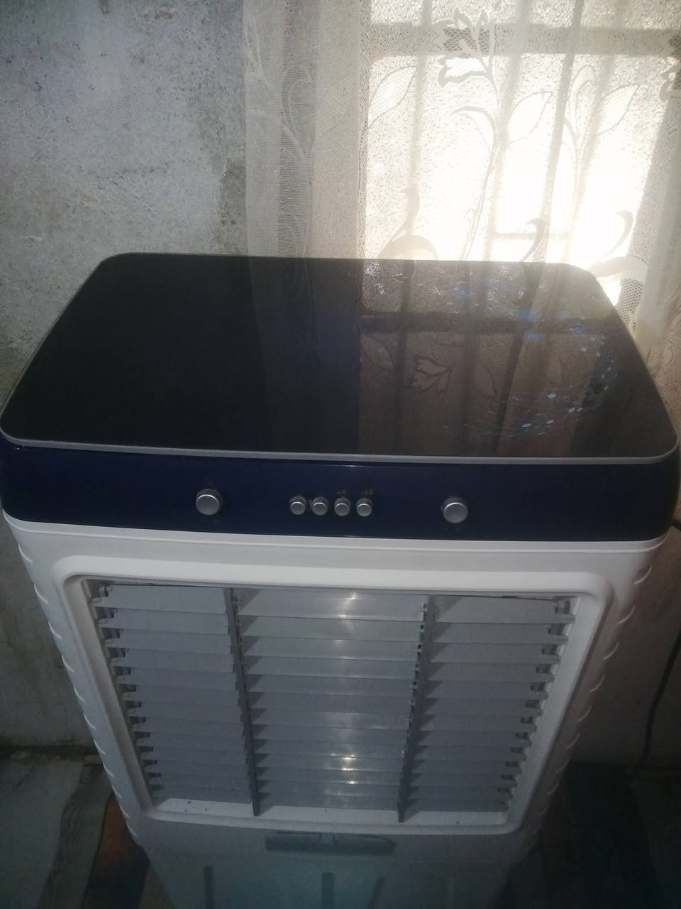 مبرده للبيع نضيفه كلش على الفحص ثلاثه سرع سعره ٥٥ الف مكاني الديوانيه شارع الوكفه *********** بي واتساب
