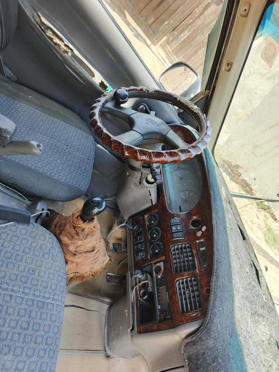 بريجو موديل 96سنويه عشره سبعه الفين  وسبعه وعشرين سياره بلاديه صبق ماكو محرك كير اكسن جديد مكينه ممفتوحه تخم تاير تحويل مباشر السعره 55وبيها مجال للستفسار ***********
