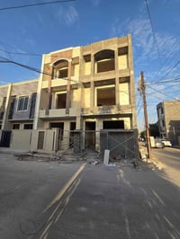 للبيع بيت ركن المساحة 55 متر واجه 5 ونص ونزال 10 يحتوي على 3 طوابق 🔨 ب...