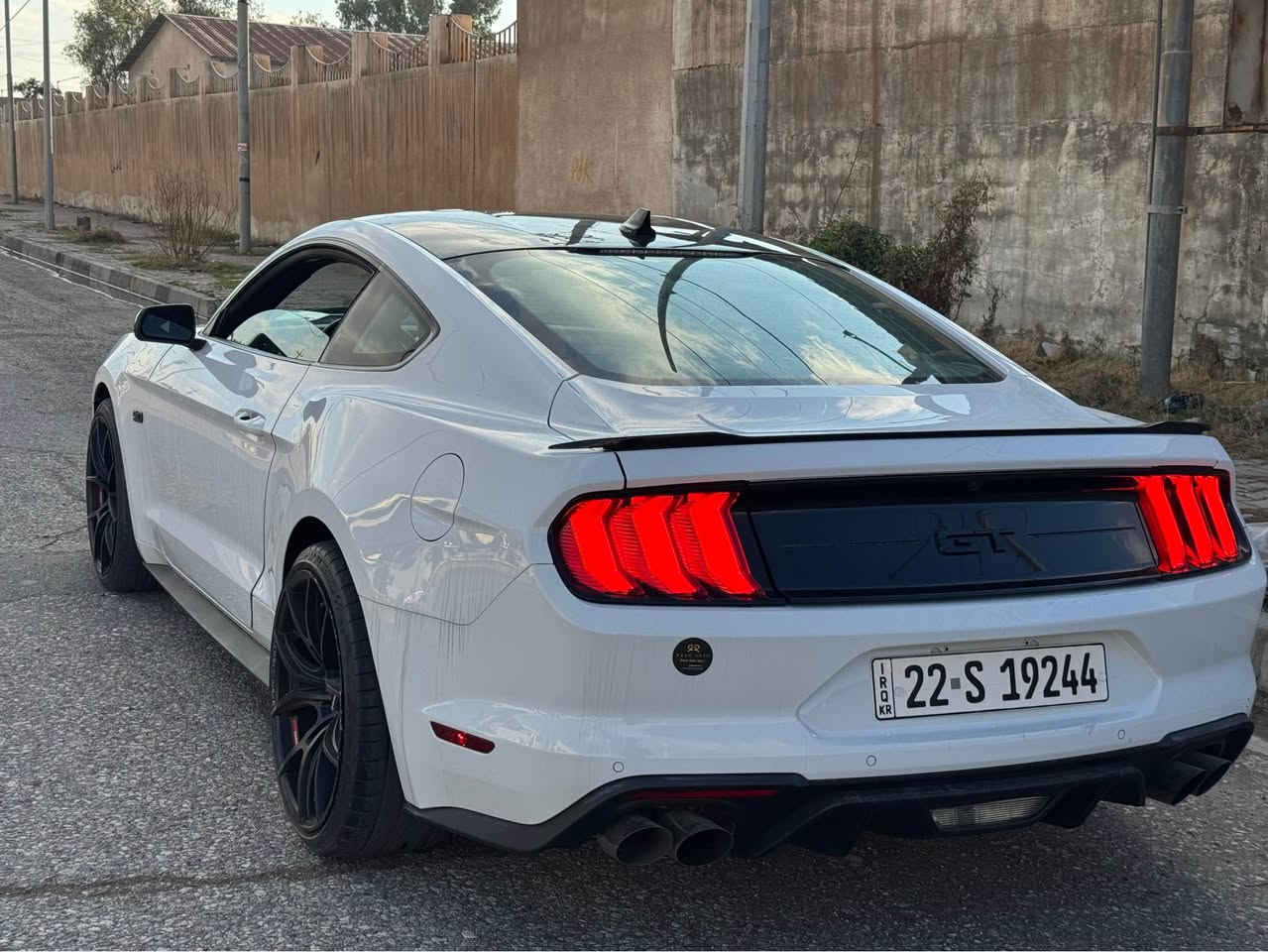 فورد موستانگ
مواصفاتGT 
8بستن
٣بارجه سبوغ
نرخ ٢٢٠ورقه
*********** أربيل, العراق
