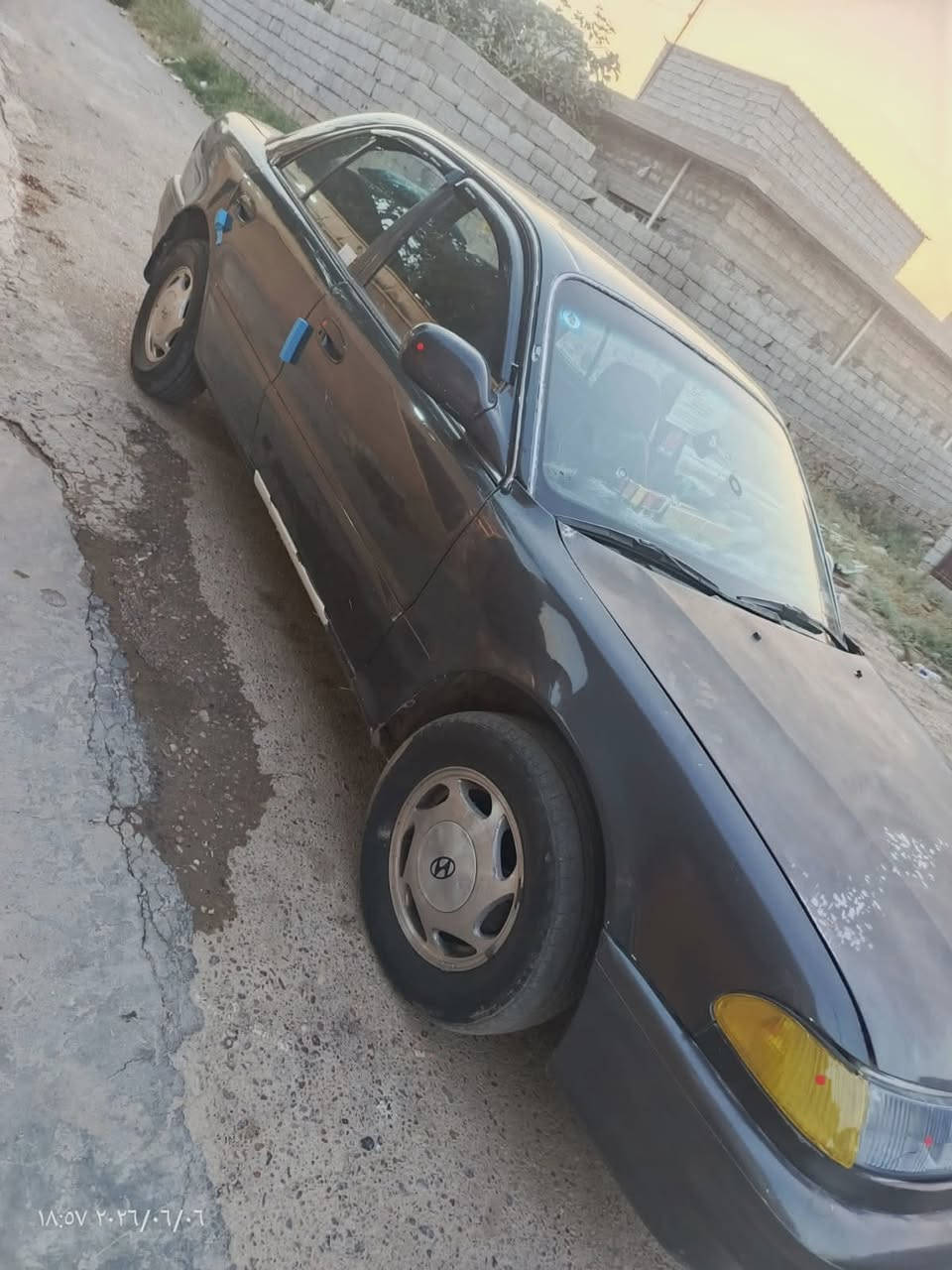 السلام عليكم سوناتا اوتو موديل 94رقم بغداد دولي باسمي سياره محرك كير سياره جاهزه رونات شغاله فقط الكيلو متر واكف مصبوغه حزام سياره كبل للشارع مابيها نقص مكان المشاهده قرب جامع الامام علي ***********السعر 43وبيها مجال حك الجيه
